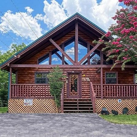 Always Kiss Me Goodnight- Hot Tub, You Get 1089 Of Free Area Attraction Tickets For Each Paid Day! Pigeon Forge Luaran gambar